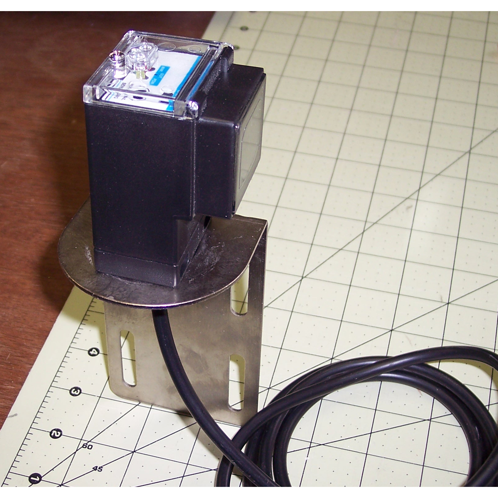 (DC-DIFF-SENS-10) 10 Ft. Diffused Reflective Object Sensor with Cable and Mount