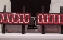Countdown,Weatherproof,High-visibility,Synchronized,Event Management Timer,Extruded Aluminum Build,Barrier Strip Integration,Custom Built to Order Timer