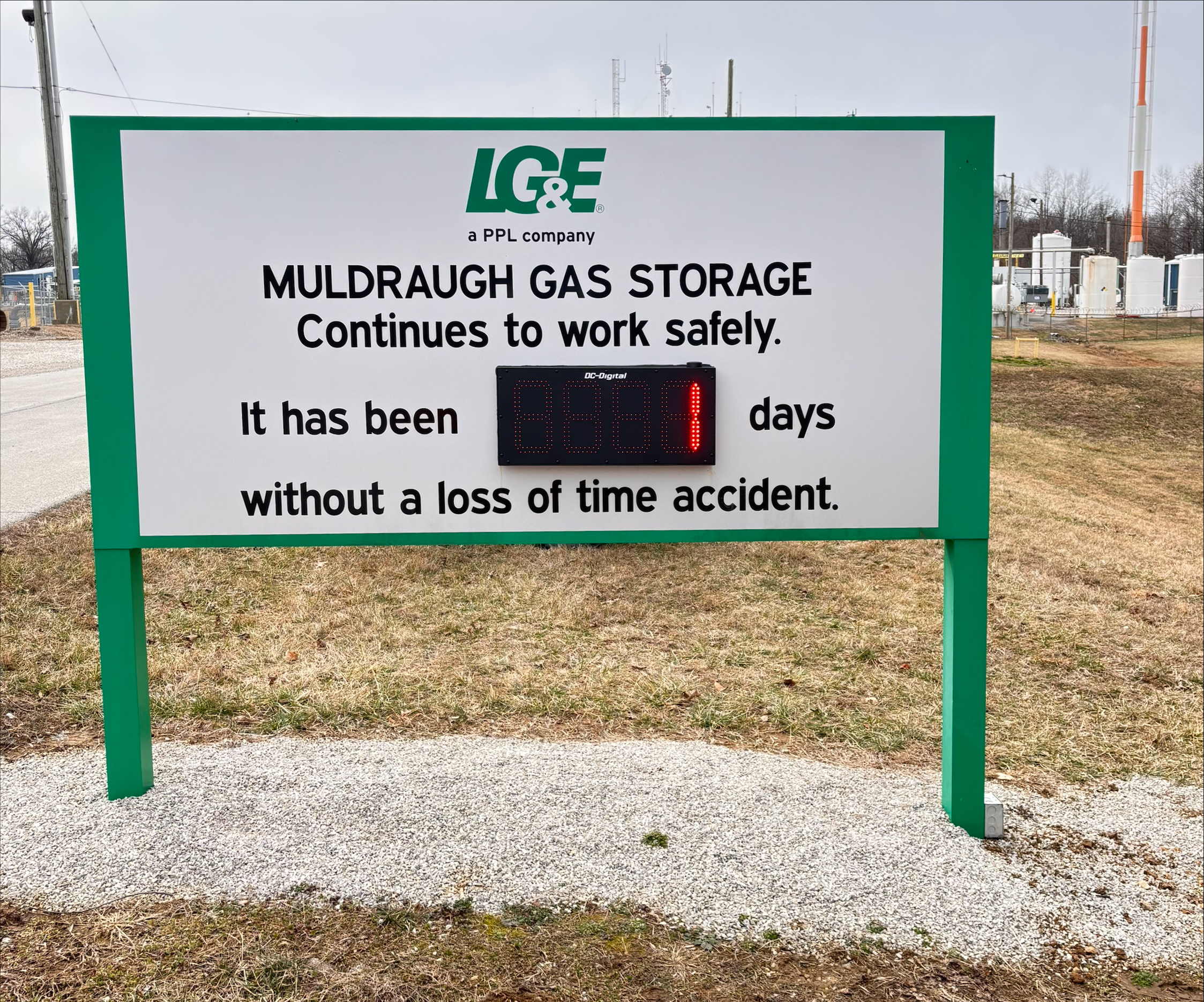 Workplace Safety Display, Industrial Safety Counter, High Visibility Safety Counter, 300 Foot Viewing Distance, IP66 Rated Outdoor Display, Safety Scoreboard