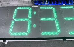 DC-300-GPS, Atomic Clock, Commercial Time Clock, GPS Synchronized Clock, Temperature Display Clock, Accurate Time Display, Facility Clock System, Precision Timekeeping